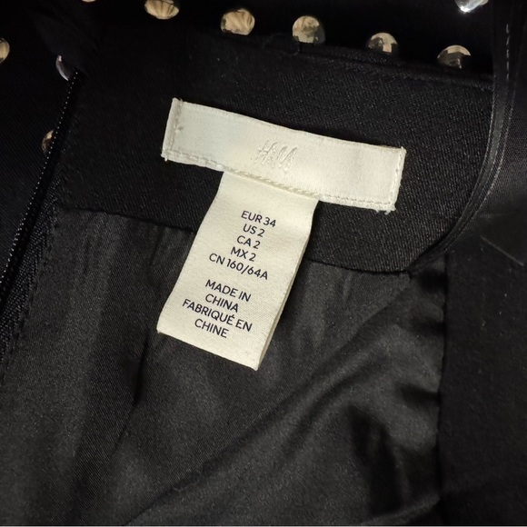 H&M Black and Silver Embellished Mini Pencil Skirt - Picture 2 of 5